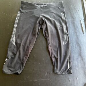 Nike Dri-Fit  Black Capri Leggings